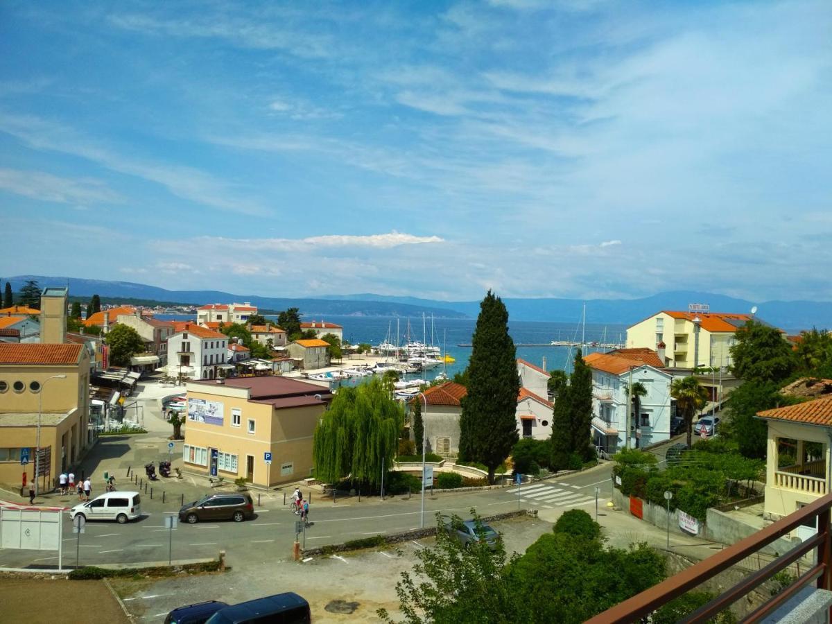 Apartments Matuc Malinska Exterior foto