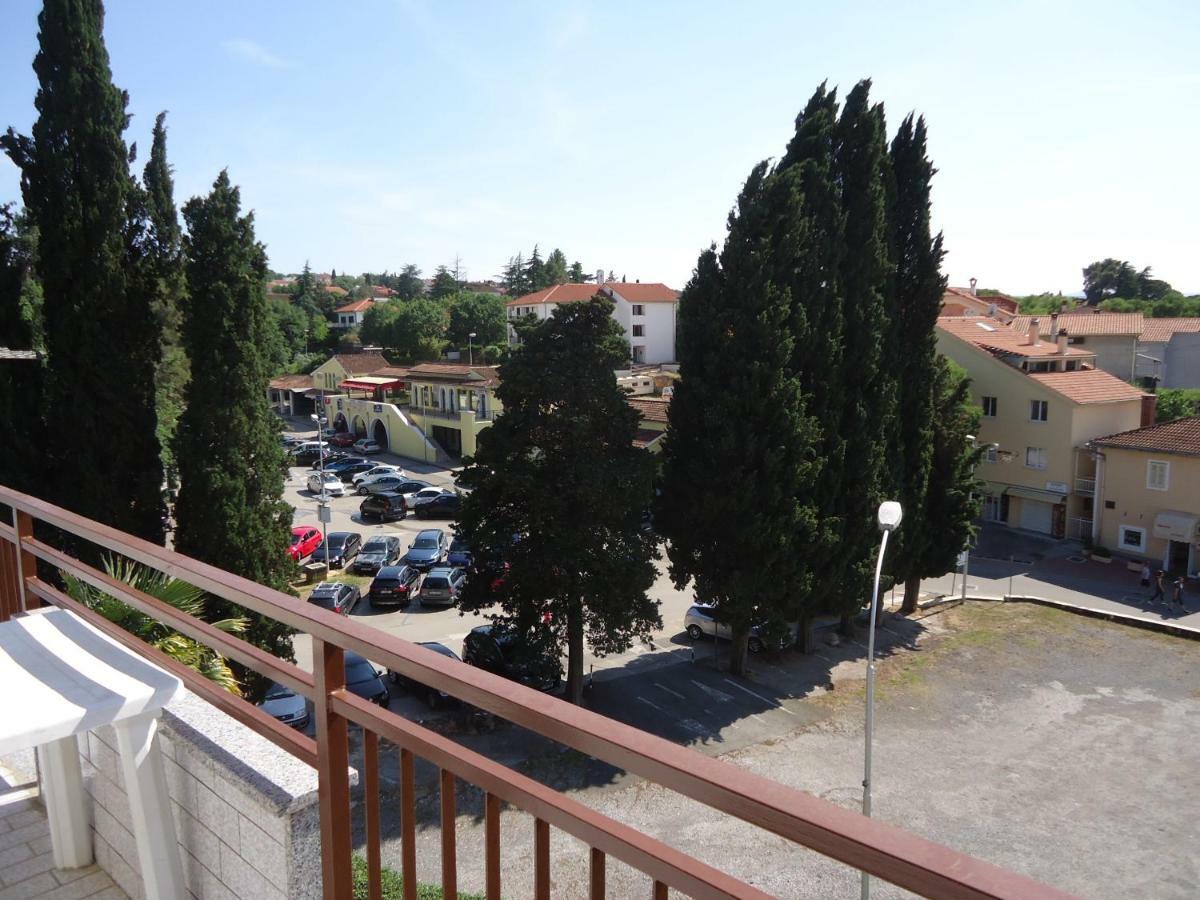 Apartments Matuc Malinska Exterior foto