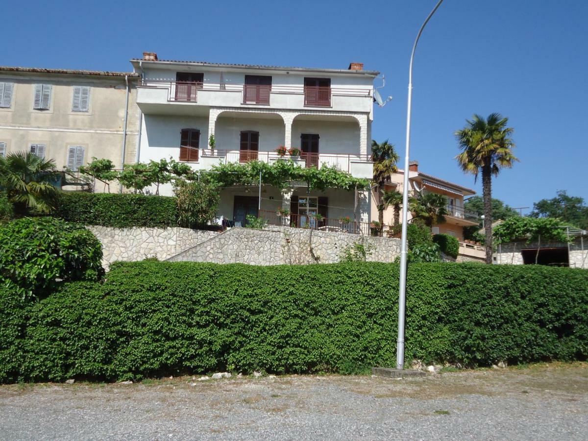 Apartments Matuc Malinska Exterior foto
